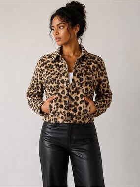 Reformation Cora Shrunken Leopard Print Denim Jacket Size Small Cropped
